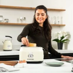 Westinghouse Retro Waterkoker + Broodrooster 2 Sleuven + Blender - Wit 21 Westinghouse Retro Waterkoker + Broodrooster 2 Sleuven + Blender - Wit -Westinghouse 1200x1200 138