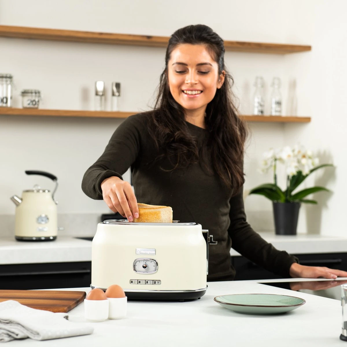 Westinghouse Retro Waterkoker + Broodrooster 2 Sleuven + Staafmixer - Wit 11 Westinghouse Retro Waterkoker + Broodrooster 2 Sleuven + Staafmixer - Wit - Afbeelding 9